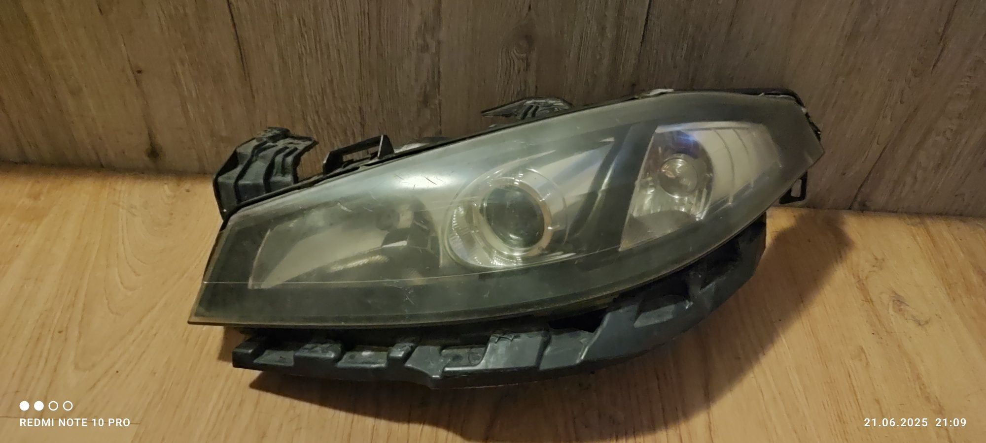 Lampy laguna 2 lift Xenon l+R