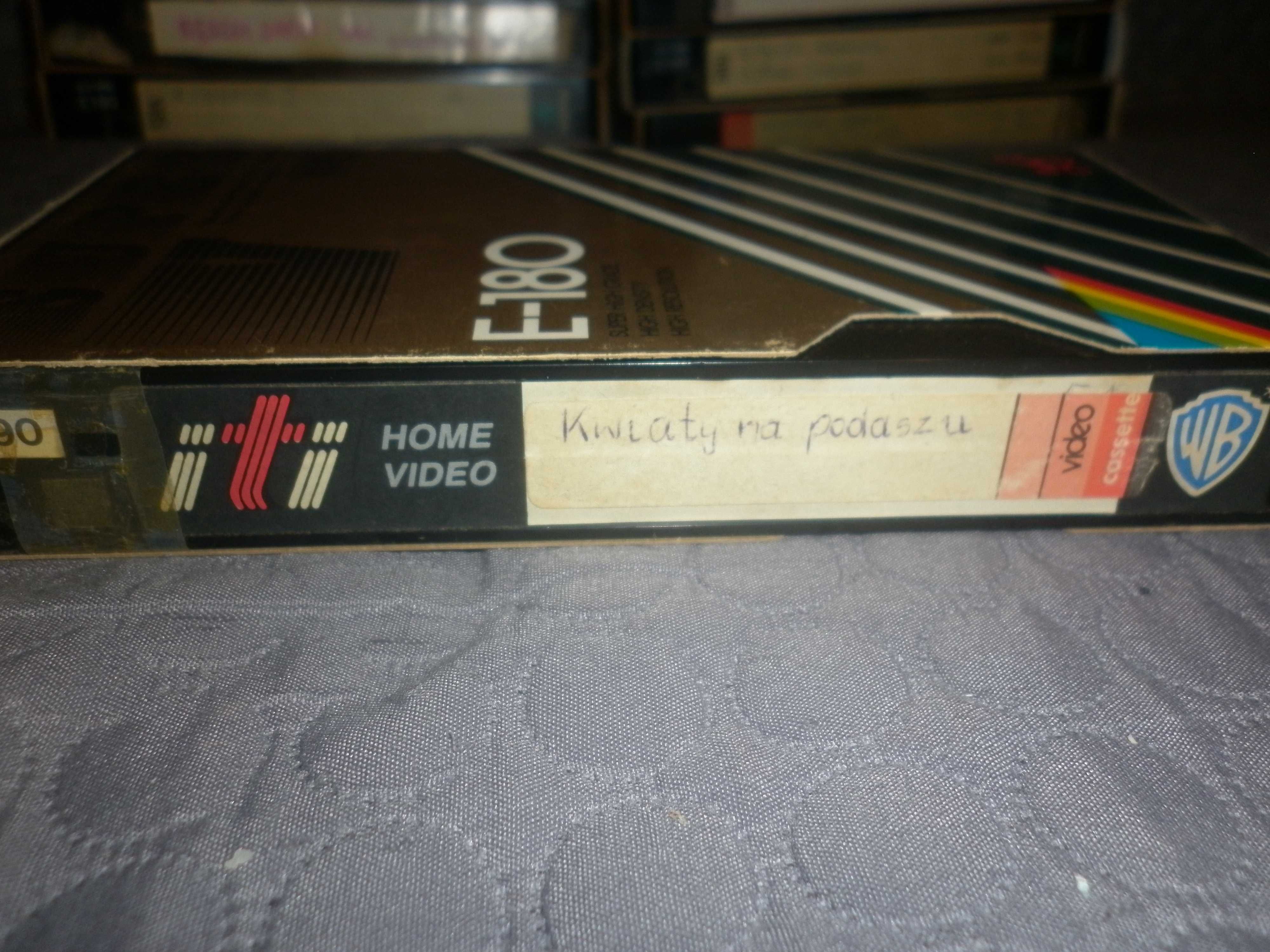 Kwiaty na poddaszu na VHS