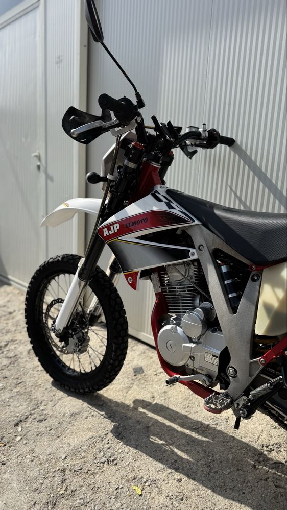 AJP PR3 125cc 2021