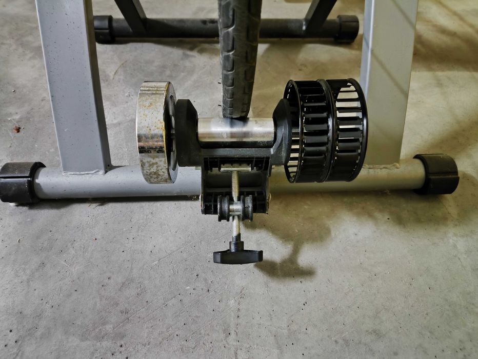 Rolo de treino de bicicleta