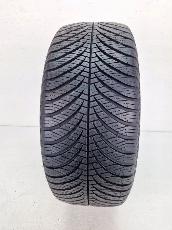 Opona Goodyear Vector 4Seasons 215/55r16/93v