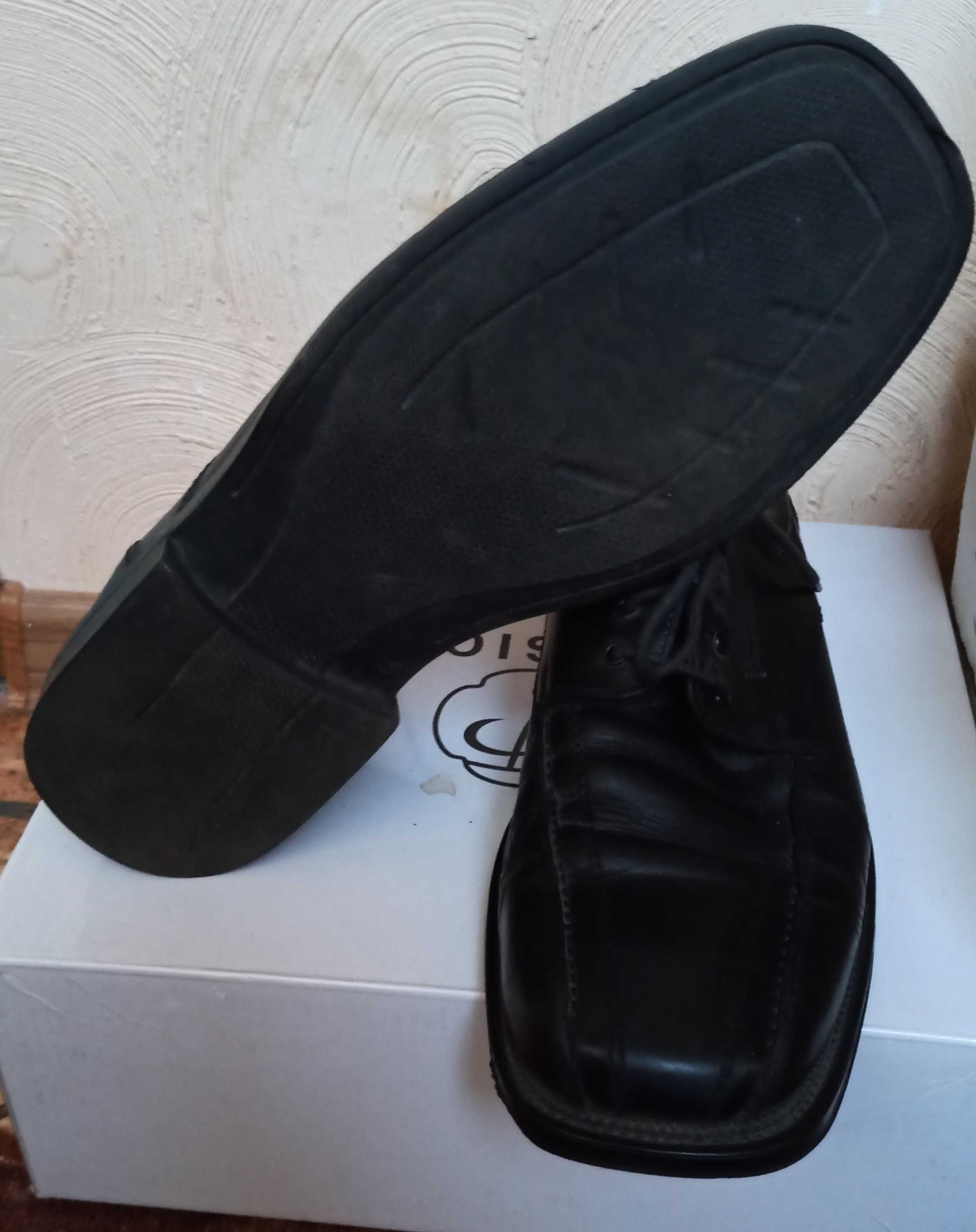 Туфлі чоловічі Venturini чорні 42 розмір