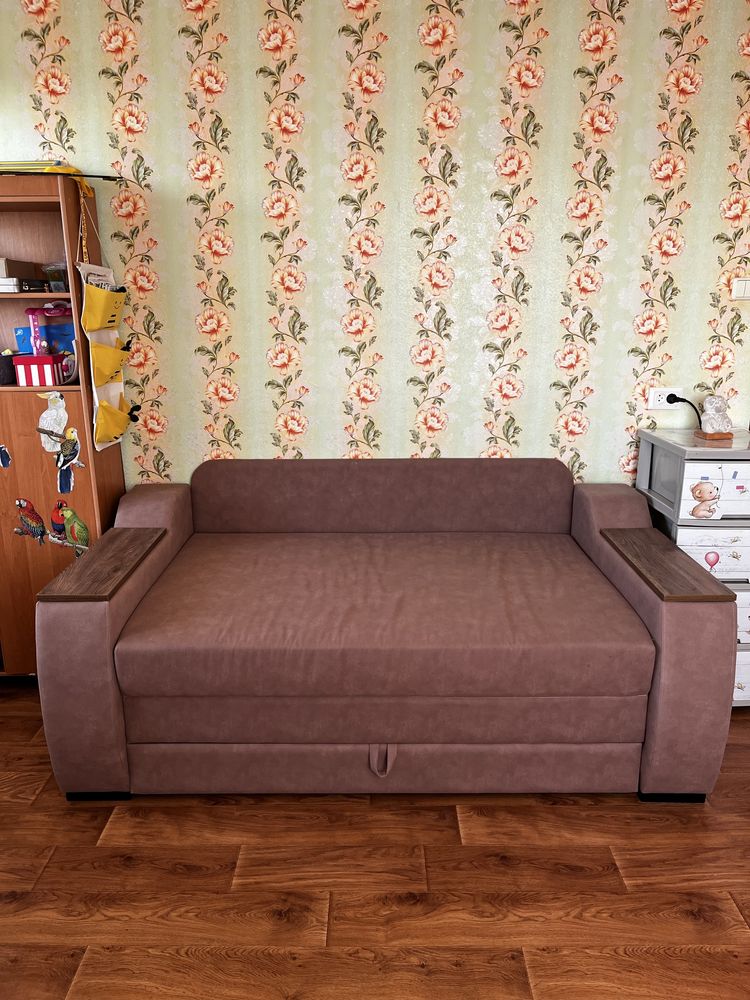 Диван розкладний викатний