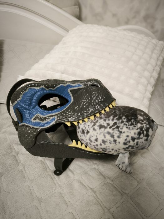 Маска Раптора velociraptor Jurassic world оригинал Mattel