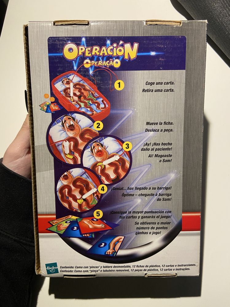Jogo “Operação” portátil