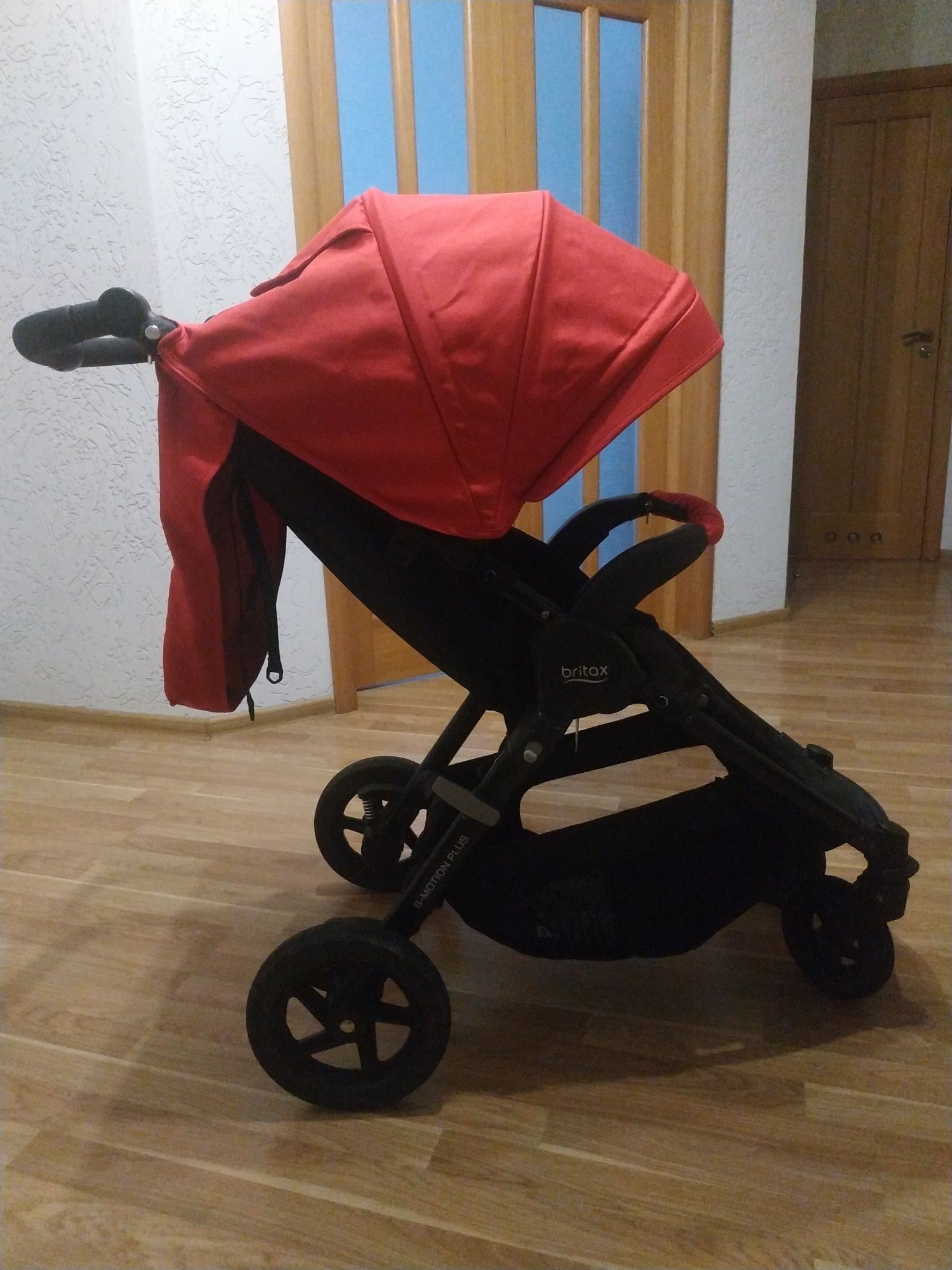 Прогулянкова коляска Britax B-Motion
Britax коляска прогулочная B-Moti