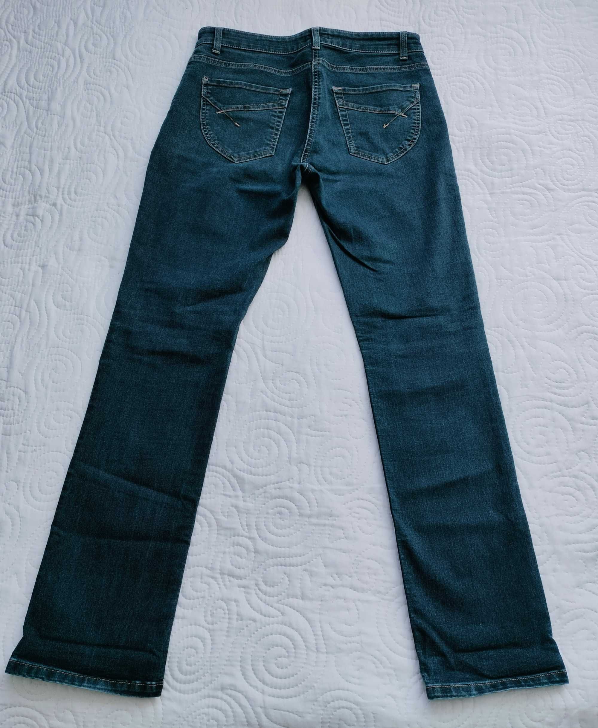 Spodnie dżinsowe, ciemne niebieskie, Wallis, rozmiar 40.