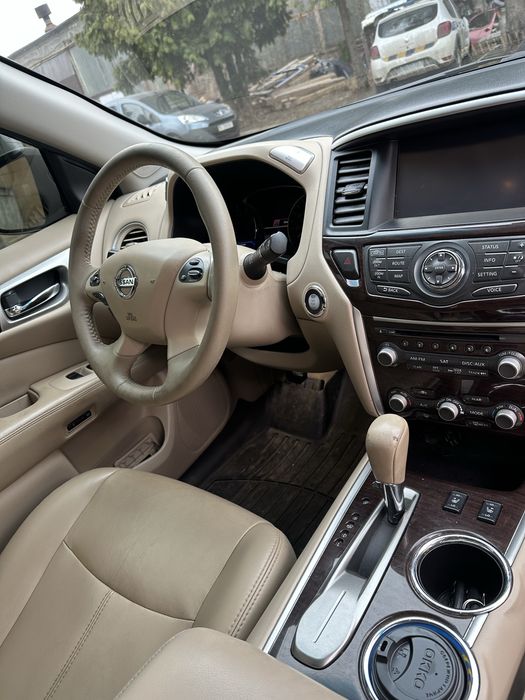 Нисан патфайдер р52 3.5 (бенз/газ)2014