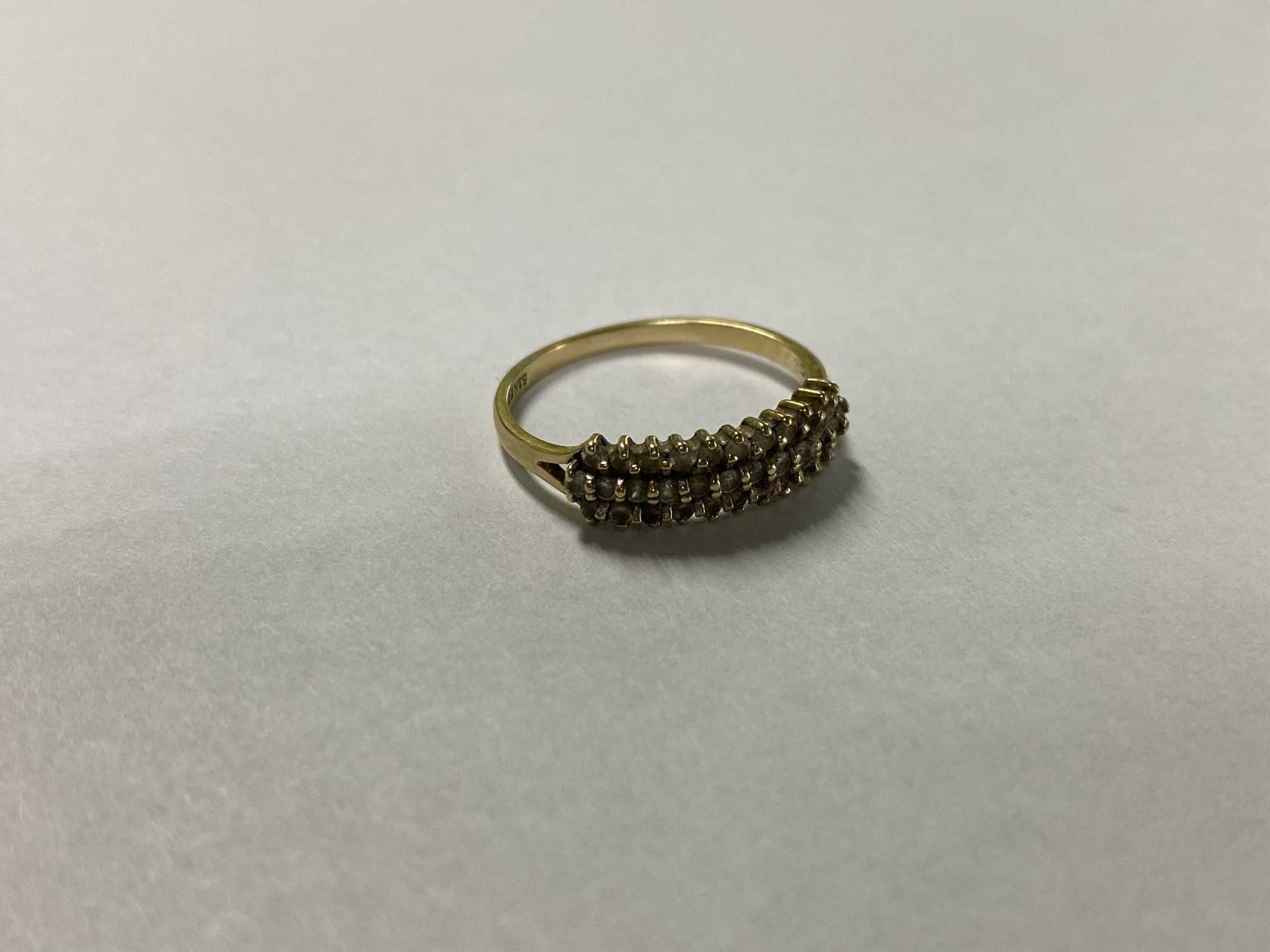 Złoty pierścionek pr 375 gr 1.82