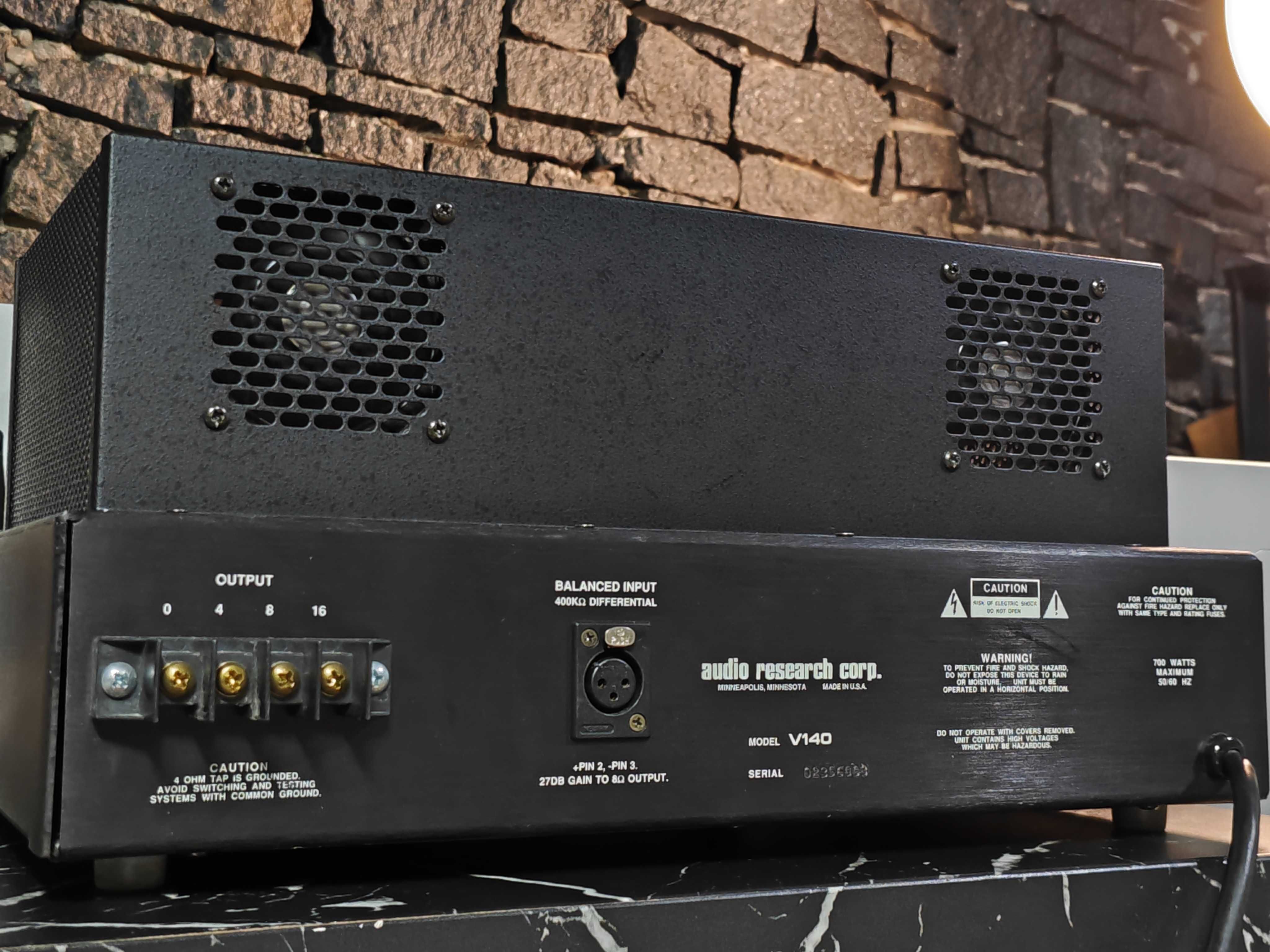 Лампові моноблоки Audio Research V-140 Mono Power Amplifier 220v