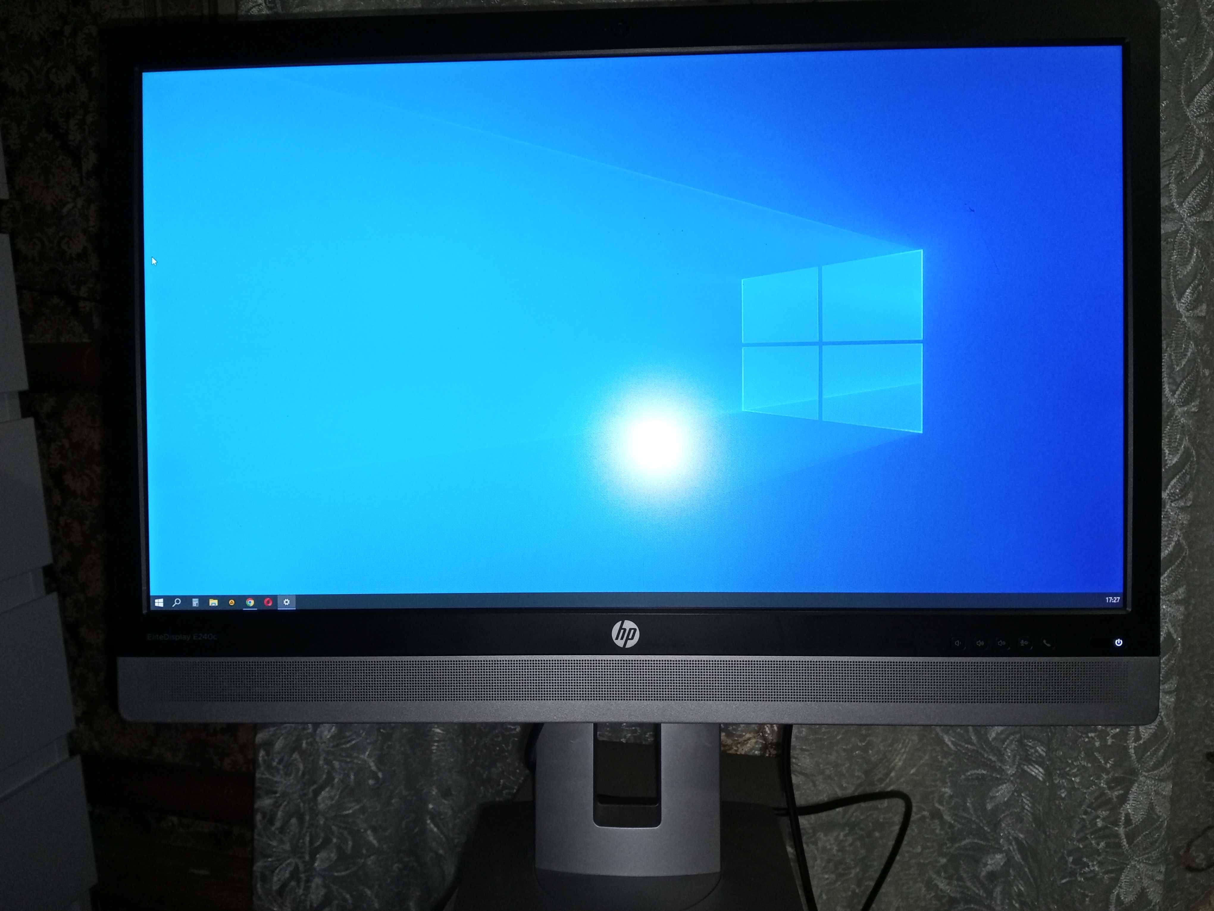 Монитор 24" HP EliteDisplay E240C IPS