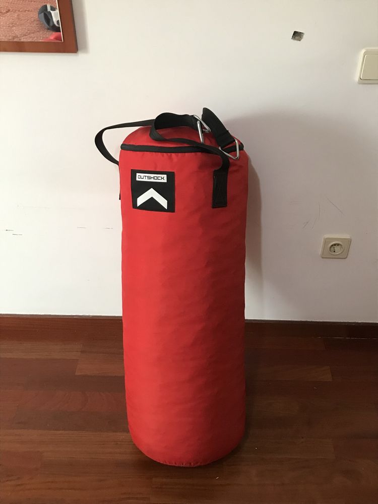 Kit saco de boxe e luva