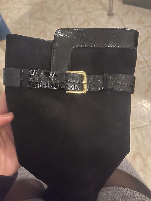 Vende se botas completamente novas, usadas uma vez, sem marcas de uso