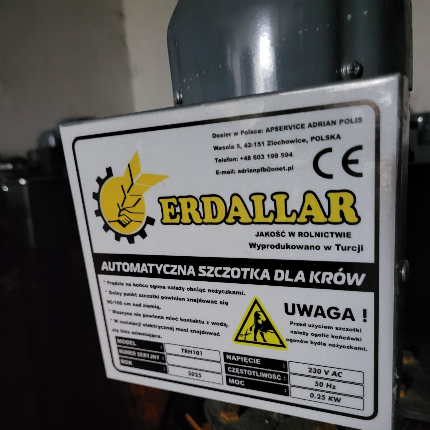 Czochradło automatyczne do bydła szczotka dla krów FV23% brutto
