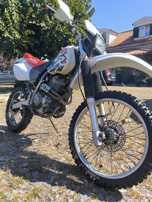 Troco Honda XR400r, preço (4000€)