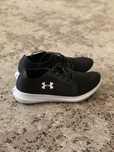 Жіночі кросівки Under Armour нові