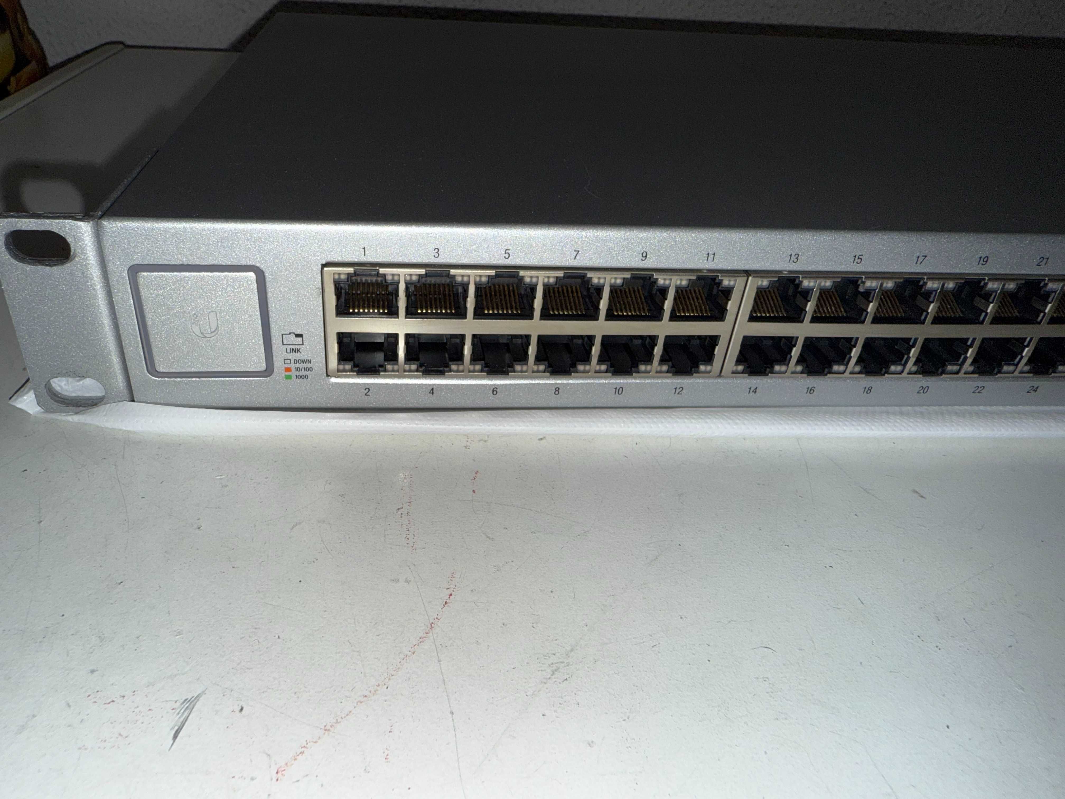 Ubiquiti US-48 - Switch 48 Portas sem POE.