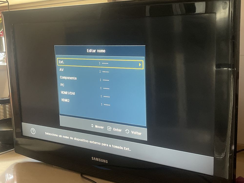 TV Samsung 32’’ – usada, sem comando e sem suporte