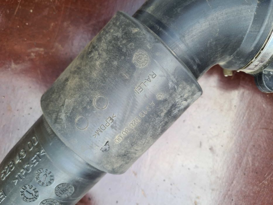 Mercedes Sprinter W907 2.0 rura powietrza dolot