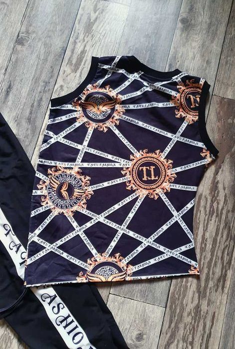 Komplet dresowy na letnie dni z Nowej kolekcji tureckiej firmy T.A.T.U