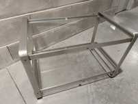 Mesa de centro em vidro e aço inox