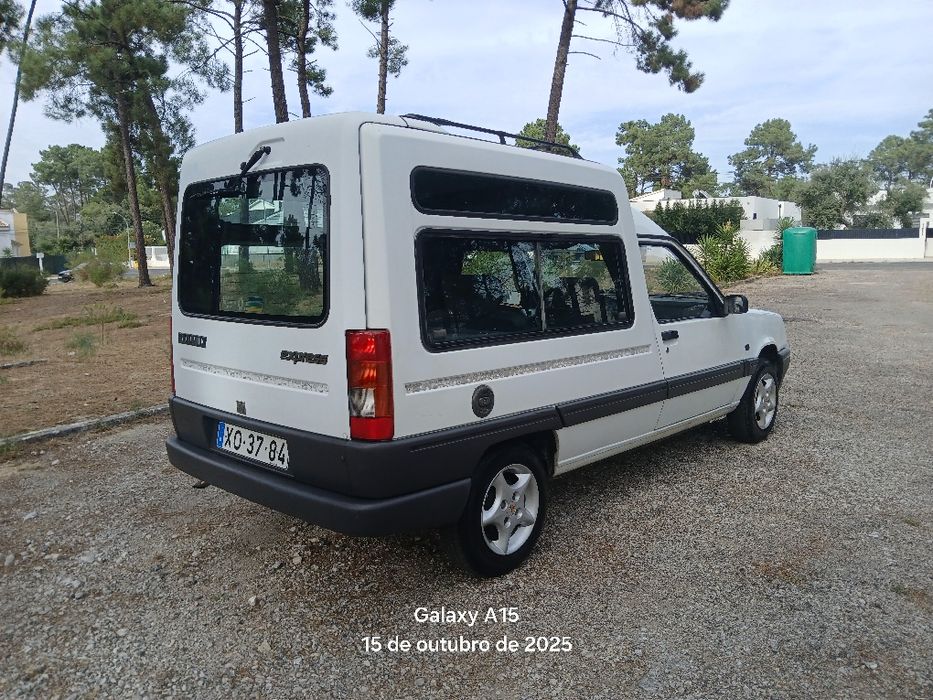 RENAULT EXPRESS 1.2,5 LUGARES gasolina  impecável