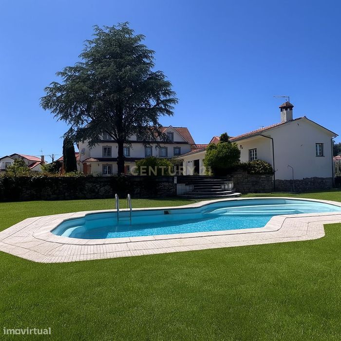 Magnífica Moradia T9 Isolada com Piscina  em terreno de 3160m2