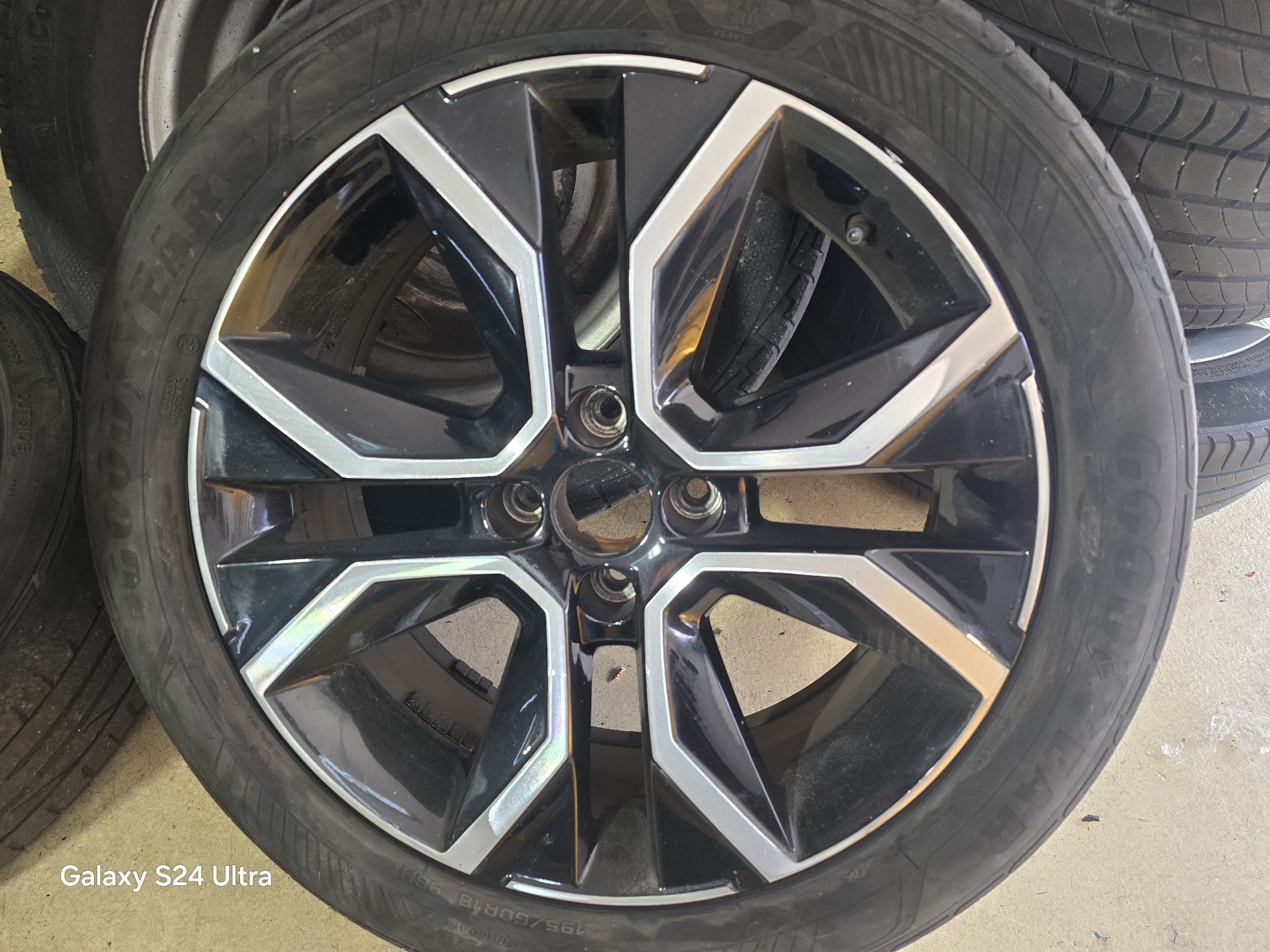 Vendo jantes 18 originais citroen
