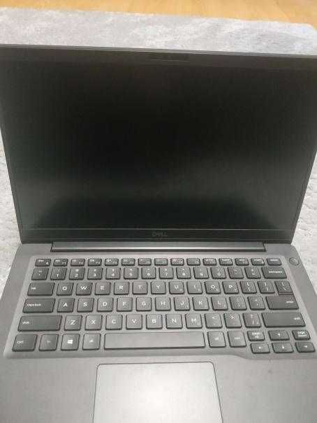 Dell Latitude 7400