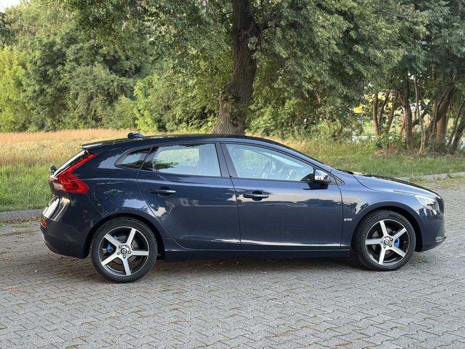 Volvo V40 1.6 D2 115km
