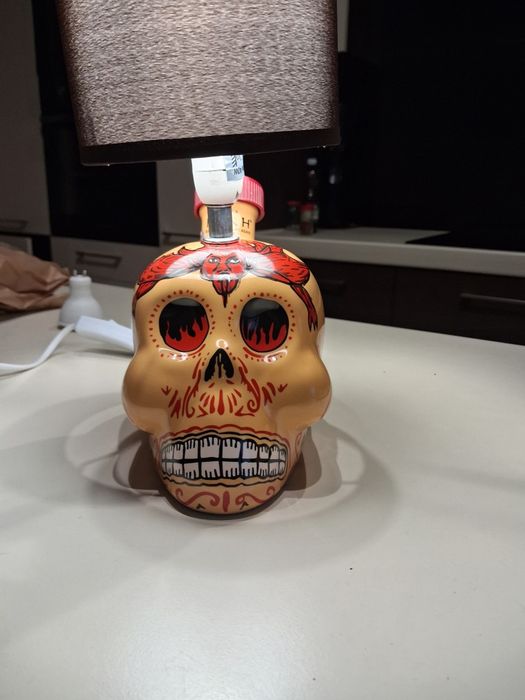 Lampka nocna czaszka rękodzieło unikat