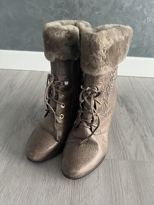 Продам зимові чоботи