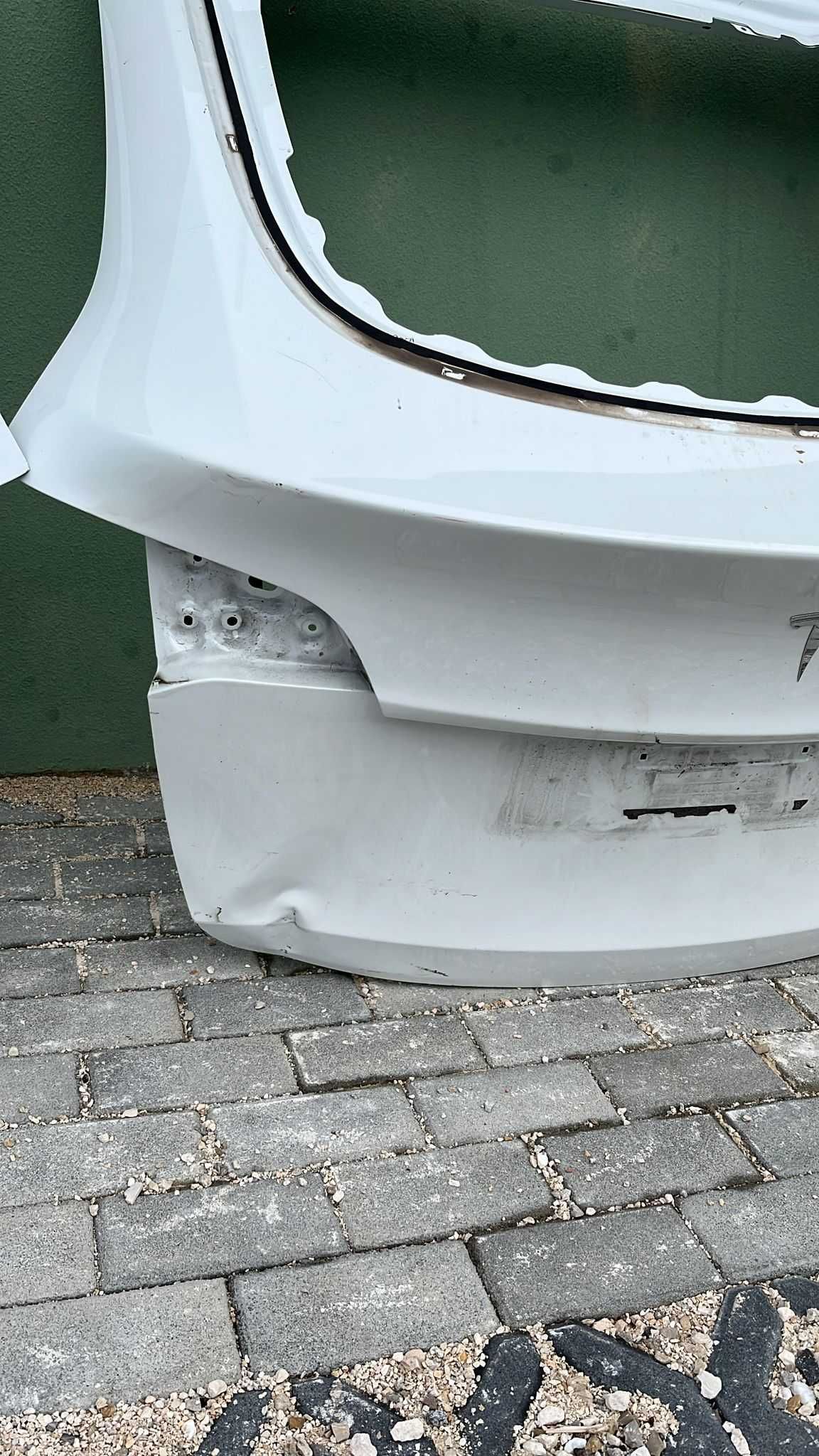 Tampa da mala Tesla MODEL X