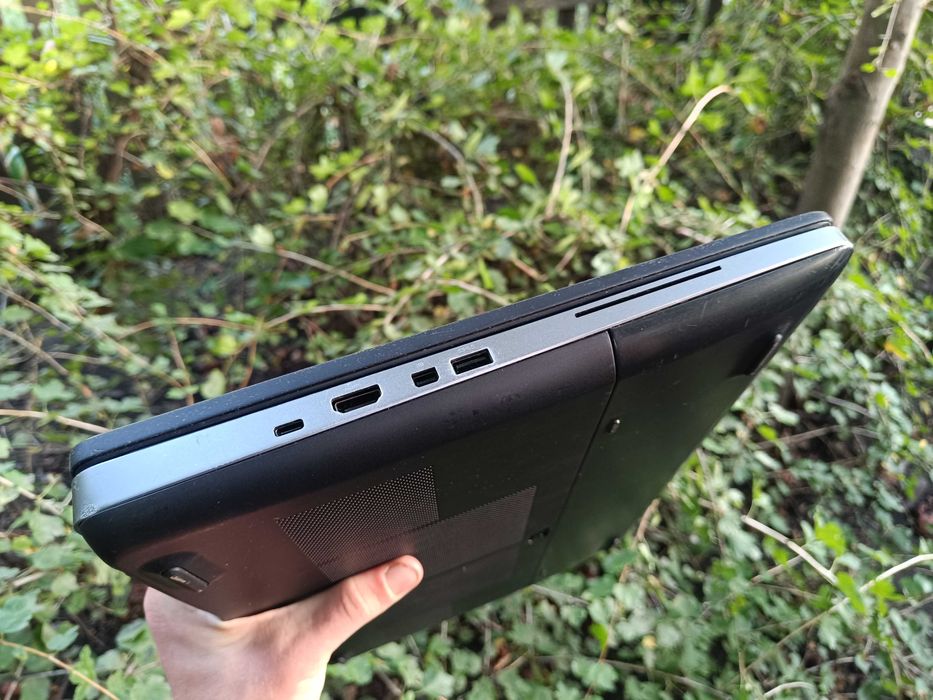 17.3" 6гб відеокарта, ноутбук DELL i7 7820HQ/16/512gb/P3000 6gb