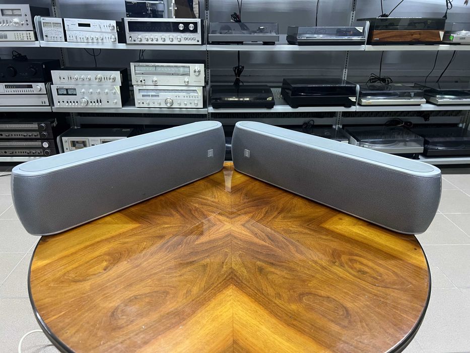 Kolumny Bowers&Wilkins VM1 Audio Room