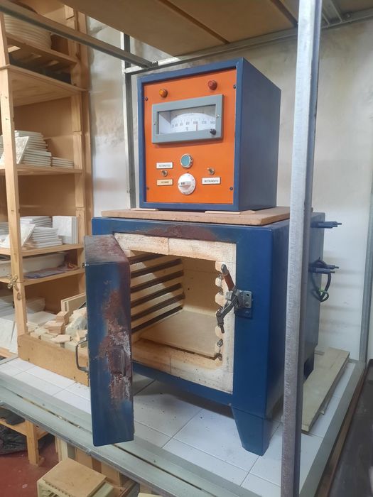 Controlador de forno de cerâmica para peças