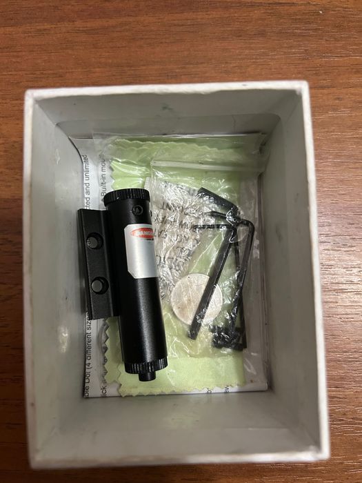 Каліматорний приціл SIGHT MARK