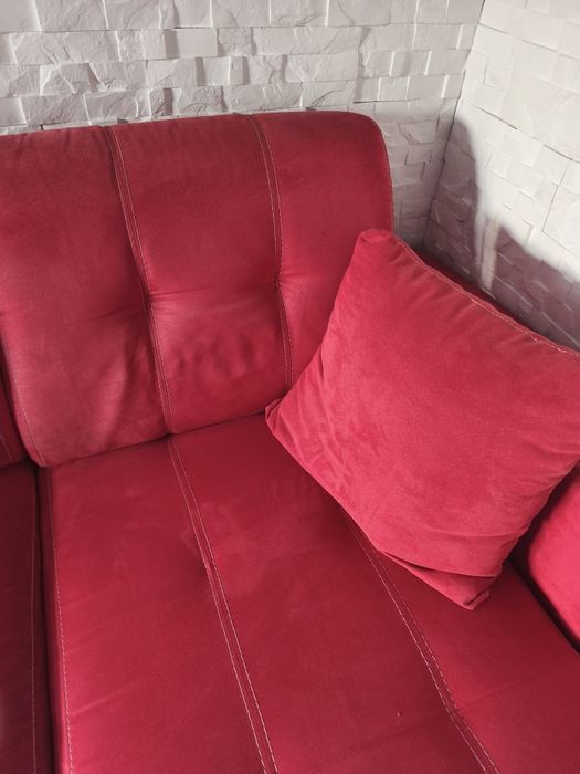 Sprzedam kanapę narożnik czerwony idealny