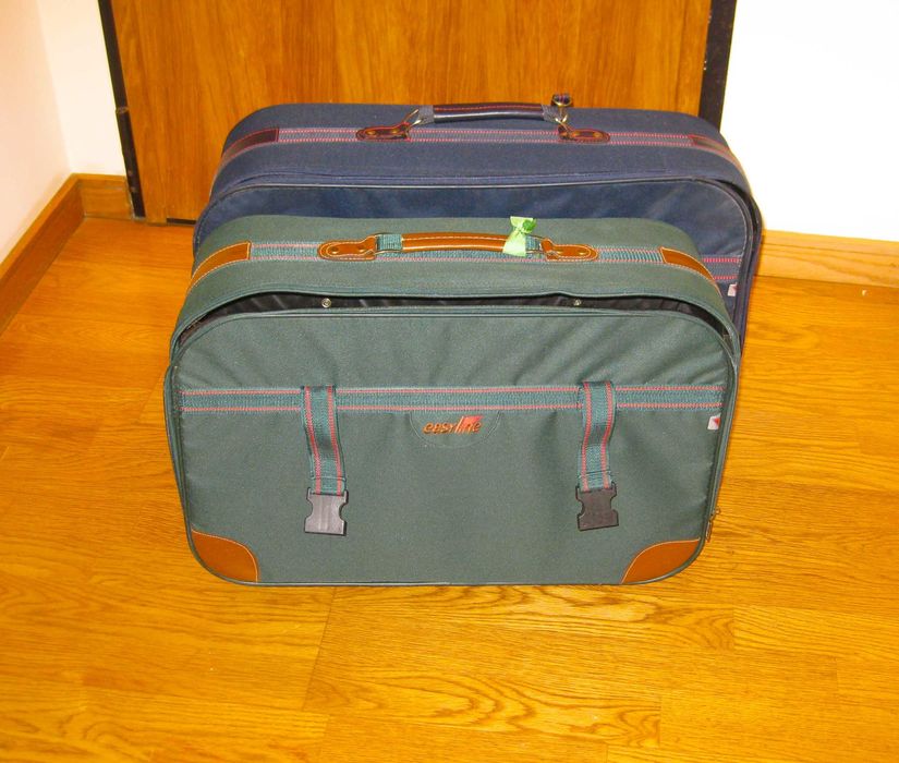 Preço do Conjunto de 2 Malas de Viagem Antigas