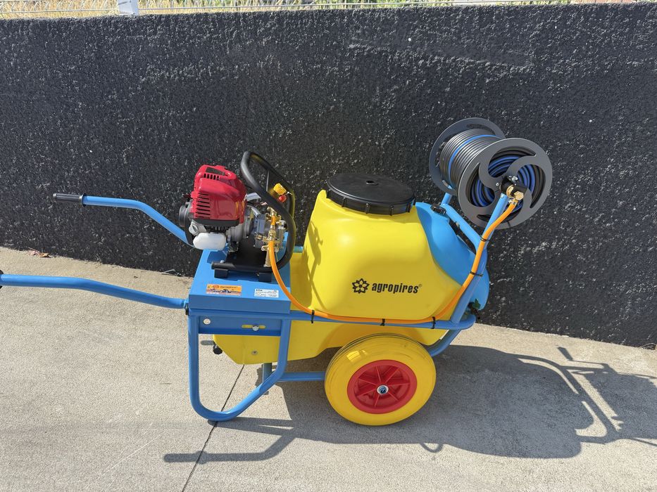 Pulverizador carrinho  100 litros 4 tempos
