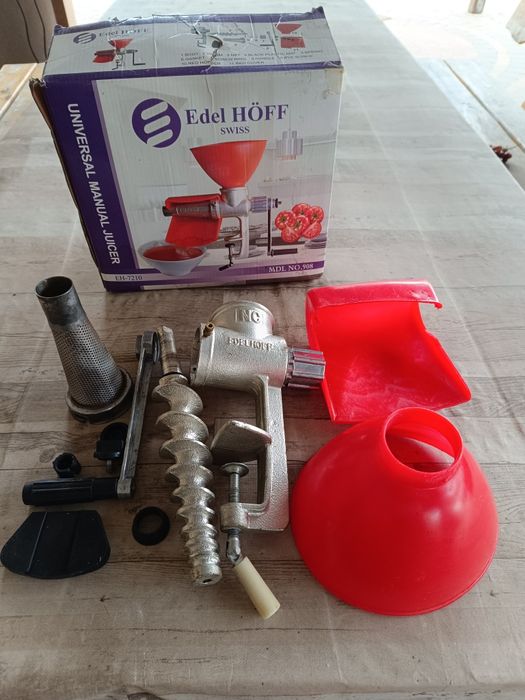 Maszynka do przecieru z pomidorów