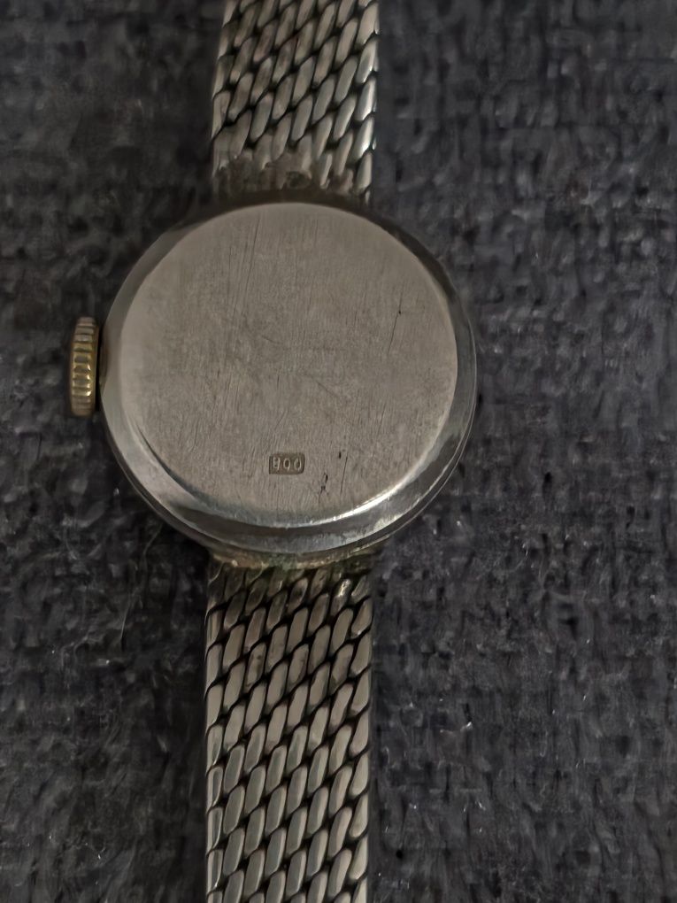 Srebro 800 Sprawny zegarek Meteor produkcja USSR
srebrny próba 800
17