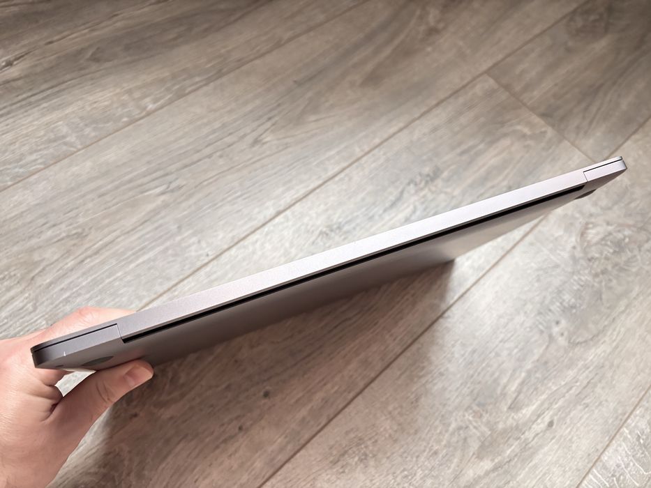 MacBook Pro 16'' 2019 A2141 (i7/32/512)