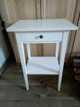 Szafka nocna HEMNES, Stolik nocny, biała bejca, 46x35 cm - 2 szt.