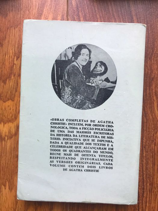Agatha Christie - Poirot - Envio incluído
