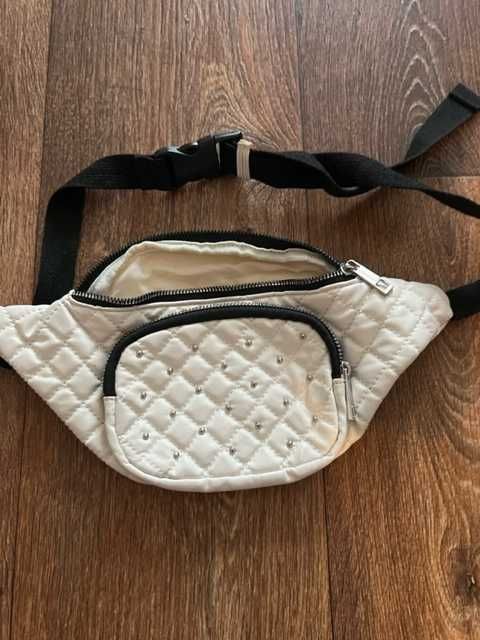 Сумка на пояс женская