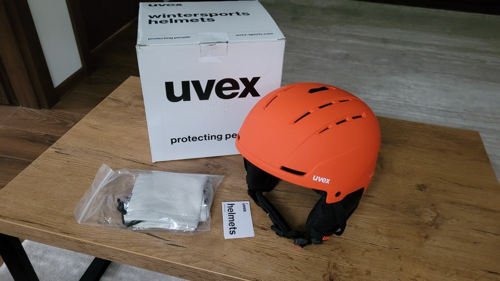 Dziecięcy kask narciarski Uvex 51-55 cm. Rozmiar S