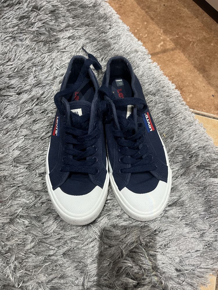 Buty levis tenisowki 37