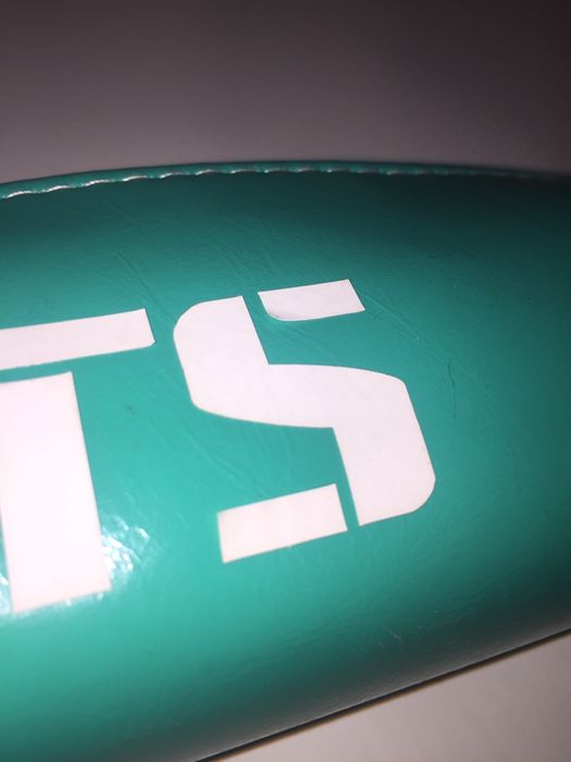Estojo dos BTS verde água