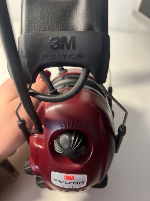 Nauszniki Ochronne z Radiem FM- 3M Peltor Alert
